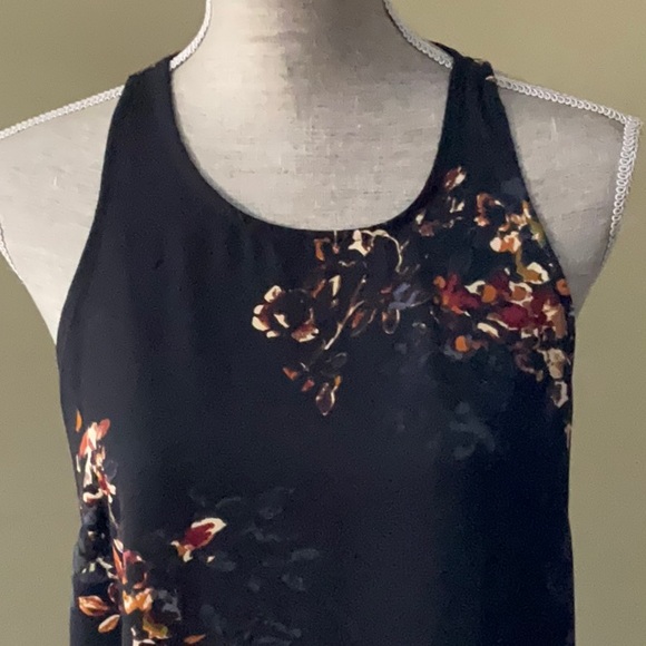 Violet & Claire size M sleeveless top sheer black with flowers - Picture 2 of 10
